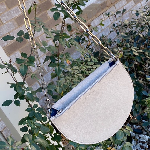 Burberry Handbags - Authentic Burberry shoulder bag